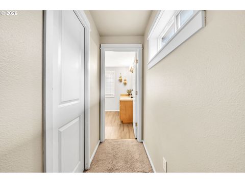 Tiny photo for 41 Sandalwood Loop, Creswell, OR 97426 (MLS # 312539237)