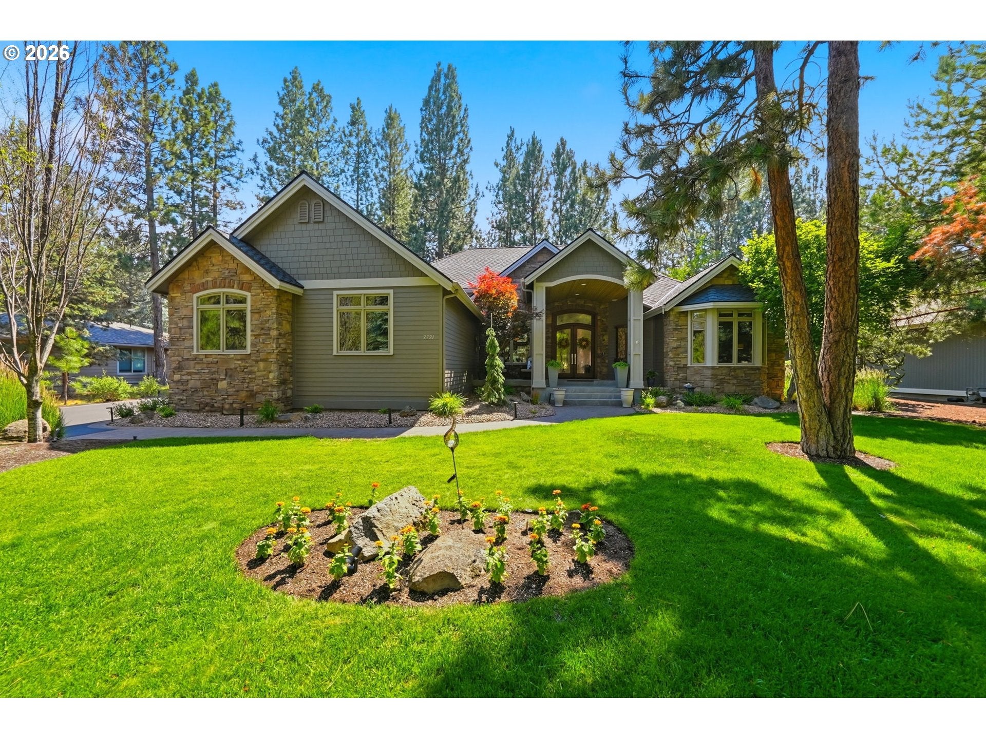 2721 NW CHAMPION CIR