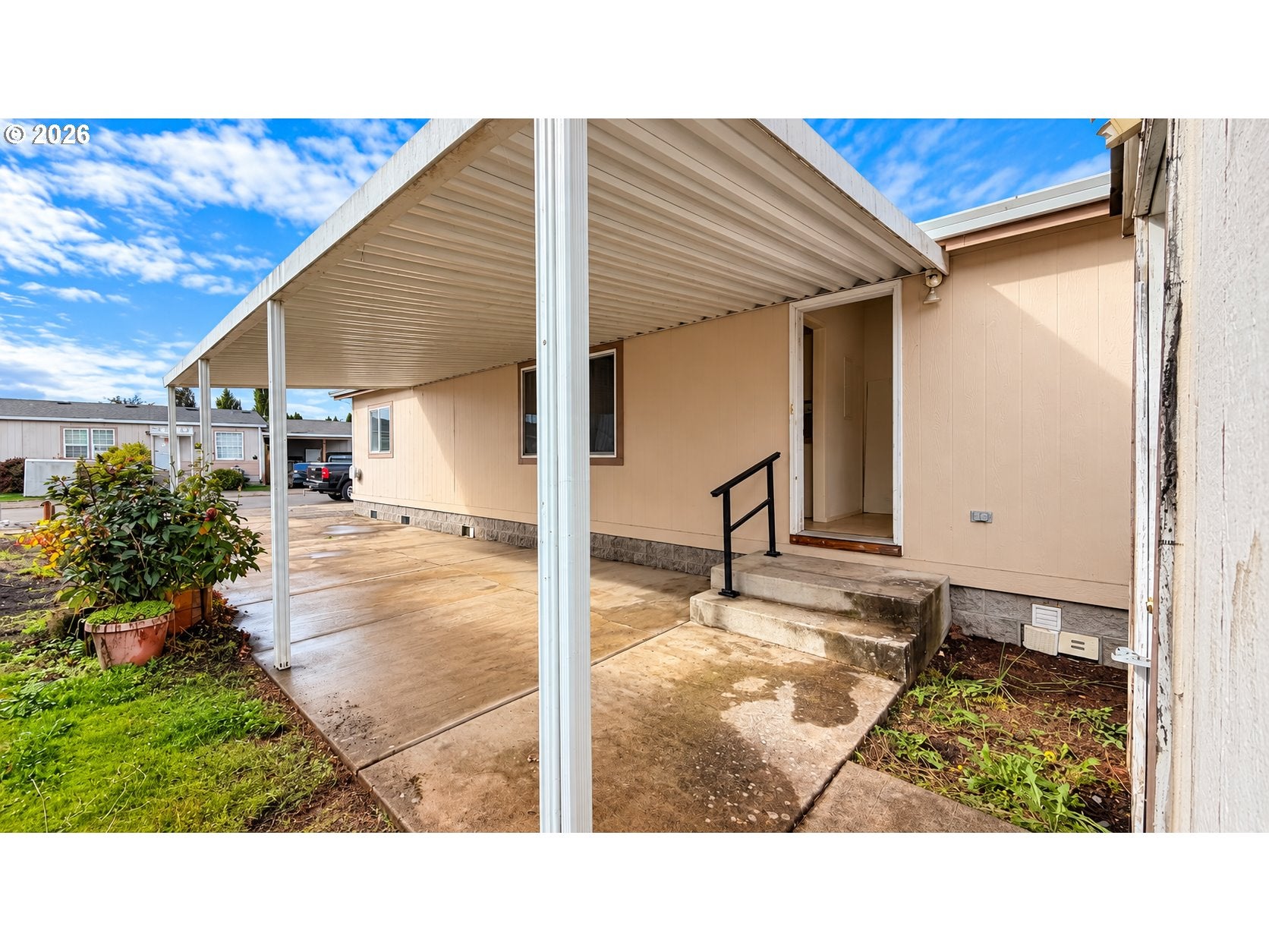 221 NW BLAIR ST 3