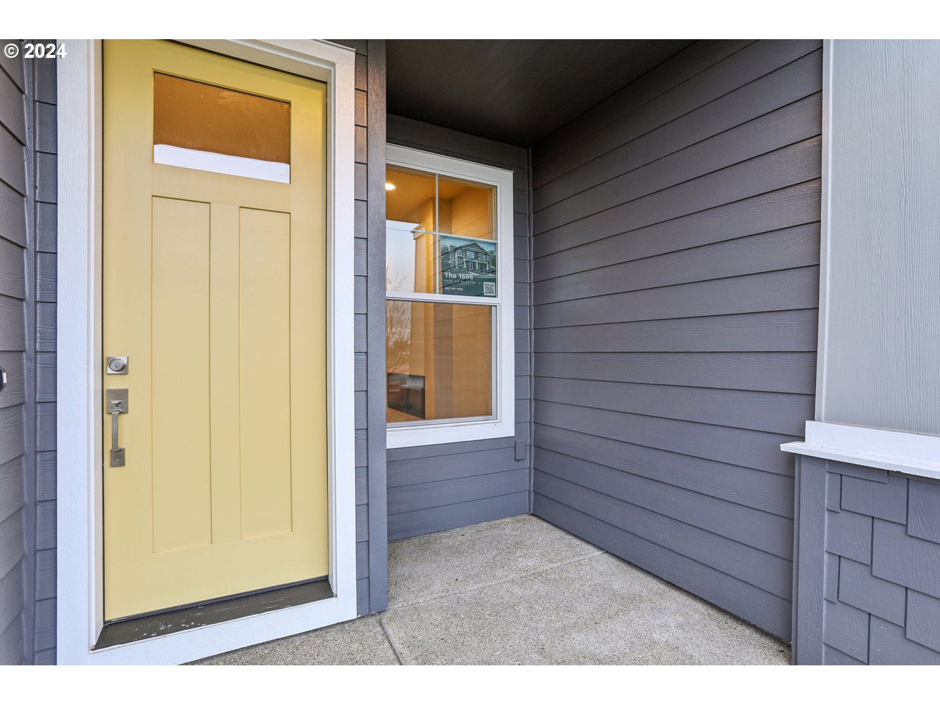 3712 SE Yonder LN SE