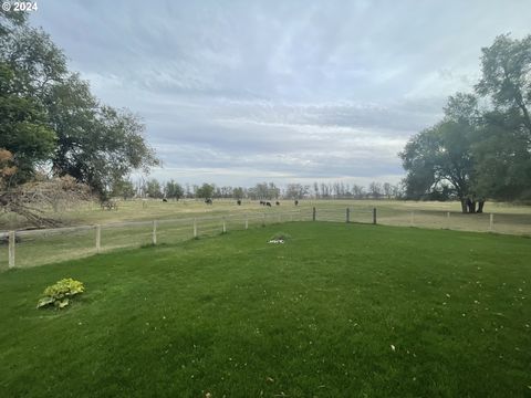 A home in Hermiston