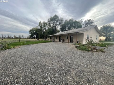 A home in Hermiston