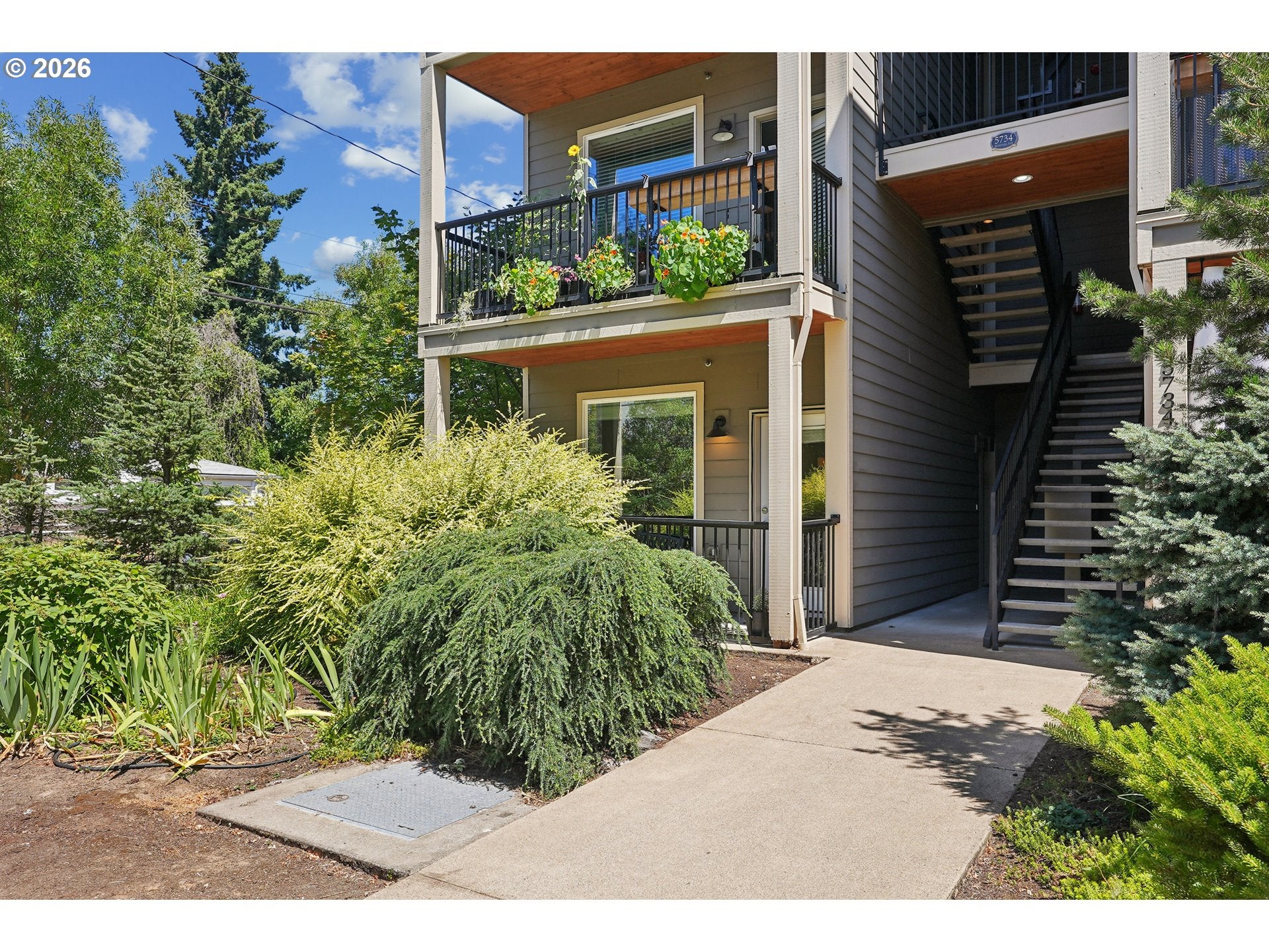 5734 N MONTANA AVE #2