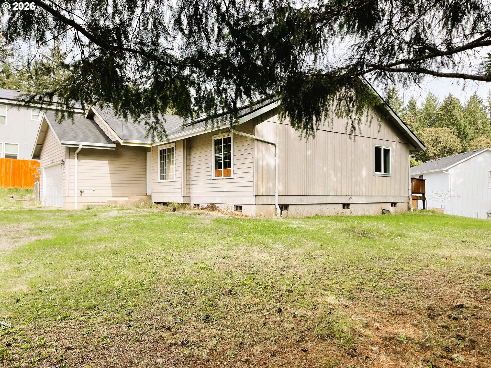 720 SW PIONEER CT