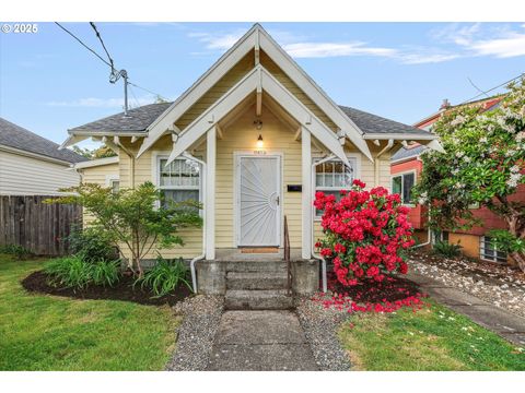 5851 NE 12TH AVE Portland OR 97211