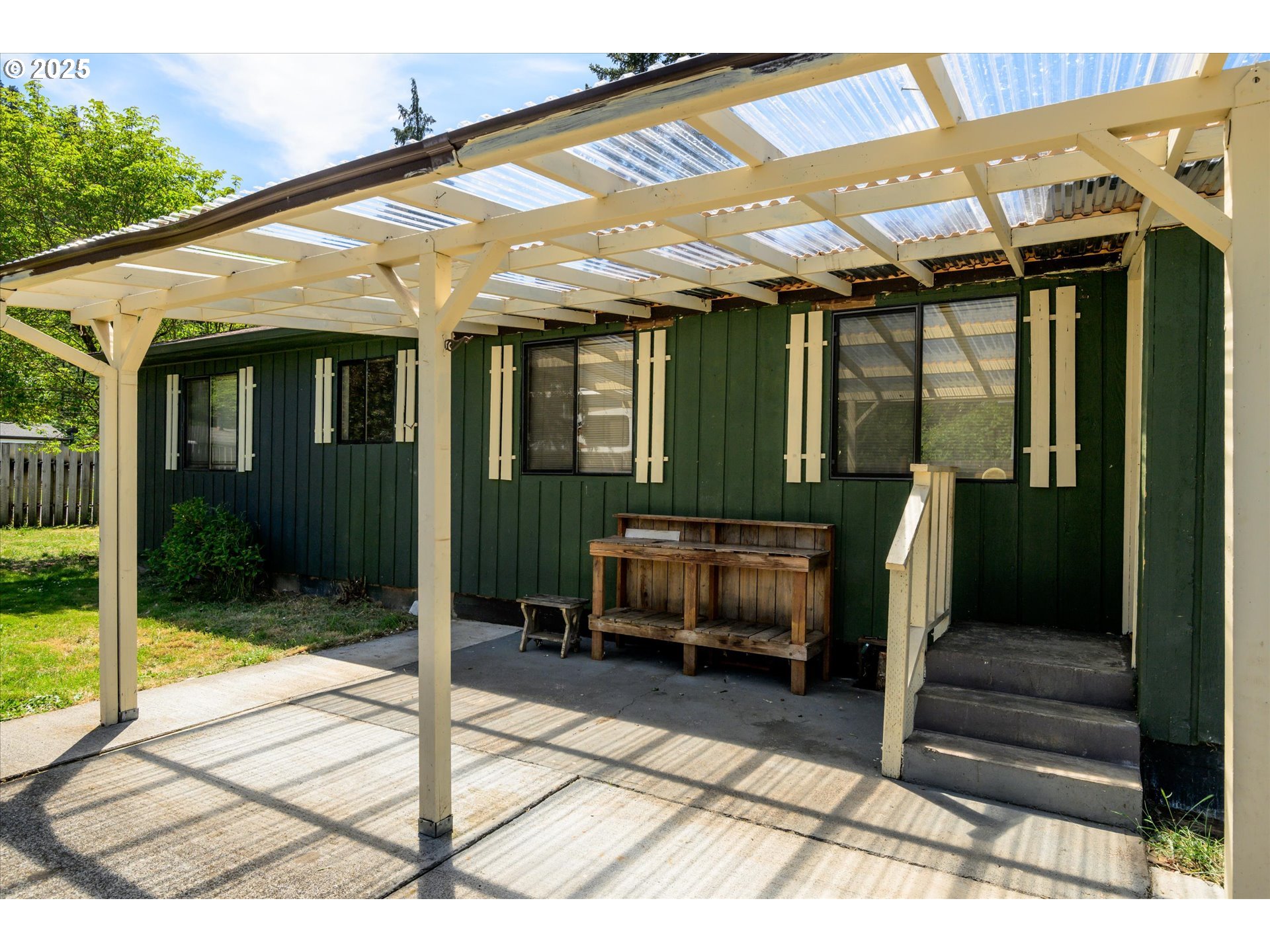 Oakridge, Oregon 97463, United States, 3 Bedrooms Bedrooms, ,2 BathroomsBathrooms,Residential,Active,137819