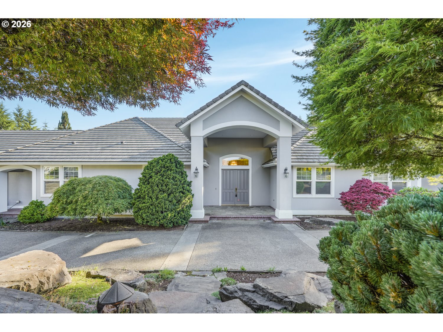 211 ALDERWOOD DR