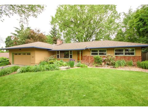 5451 SW 53RD AVE Portland OR 97221