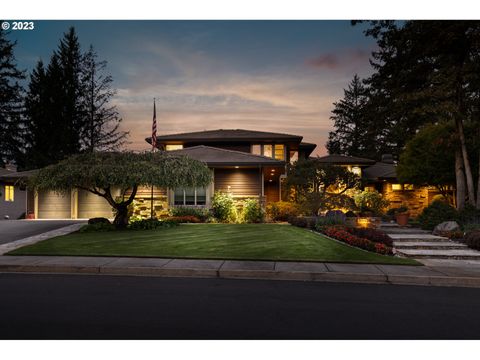 Photo of 3015 NW Lacamas Dr, Camas, WA 98607 (MLS # 23021633)