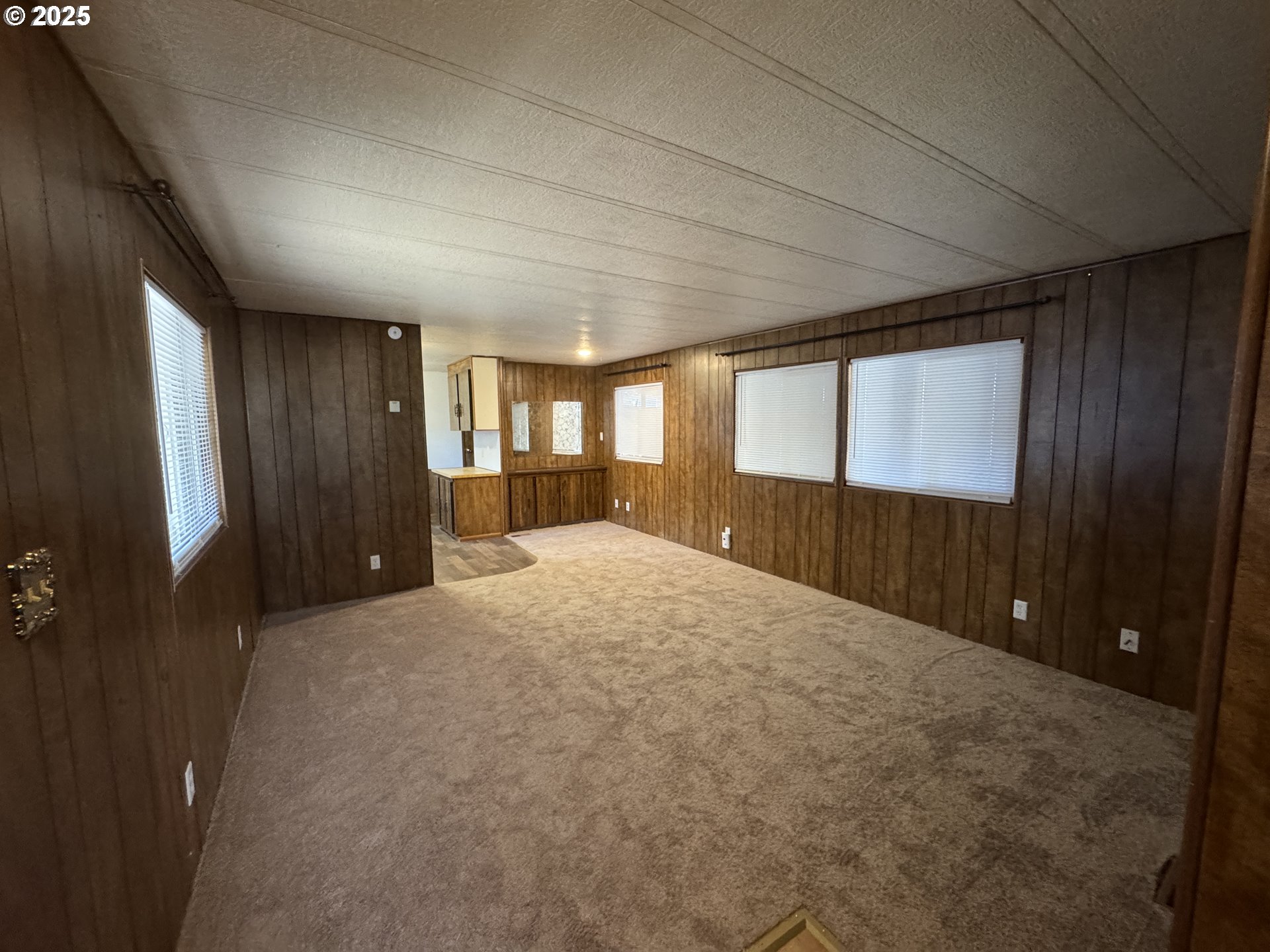 33838 E RIVER DR 89