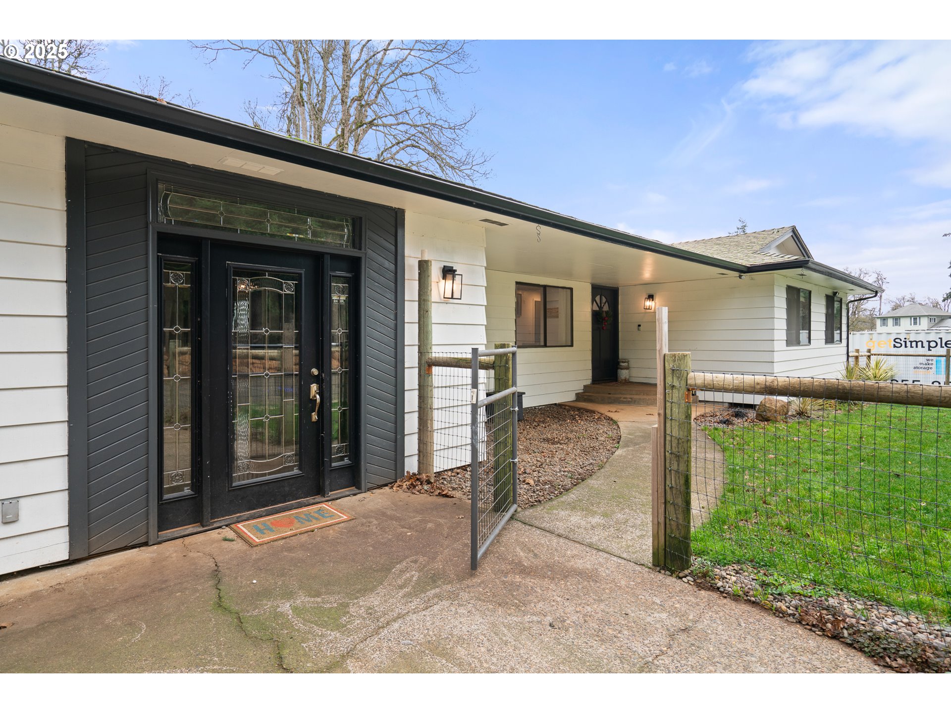 6020 Valley View RD NE