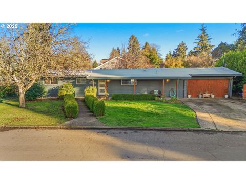 1487 BARTON ST Eugene OR 97404