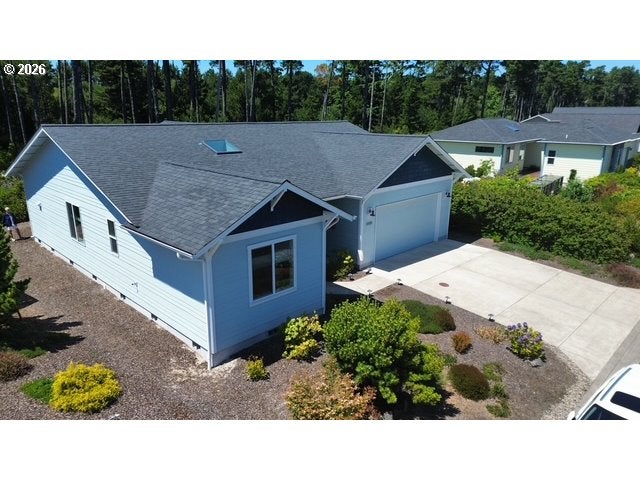 3861 NANDINA DR
