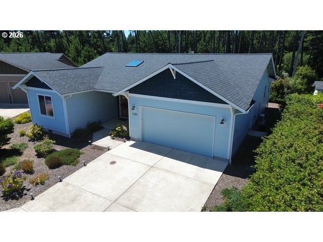 3861 NANDINA DR