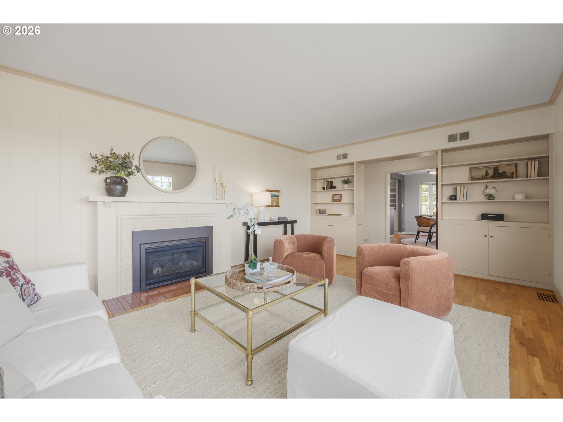 70 Grand View DR