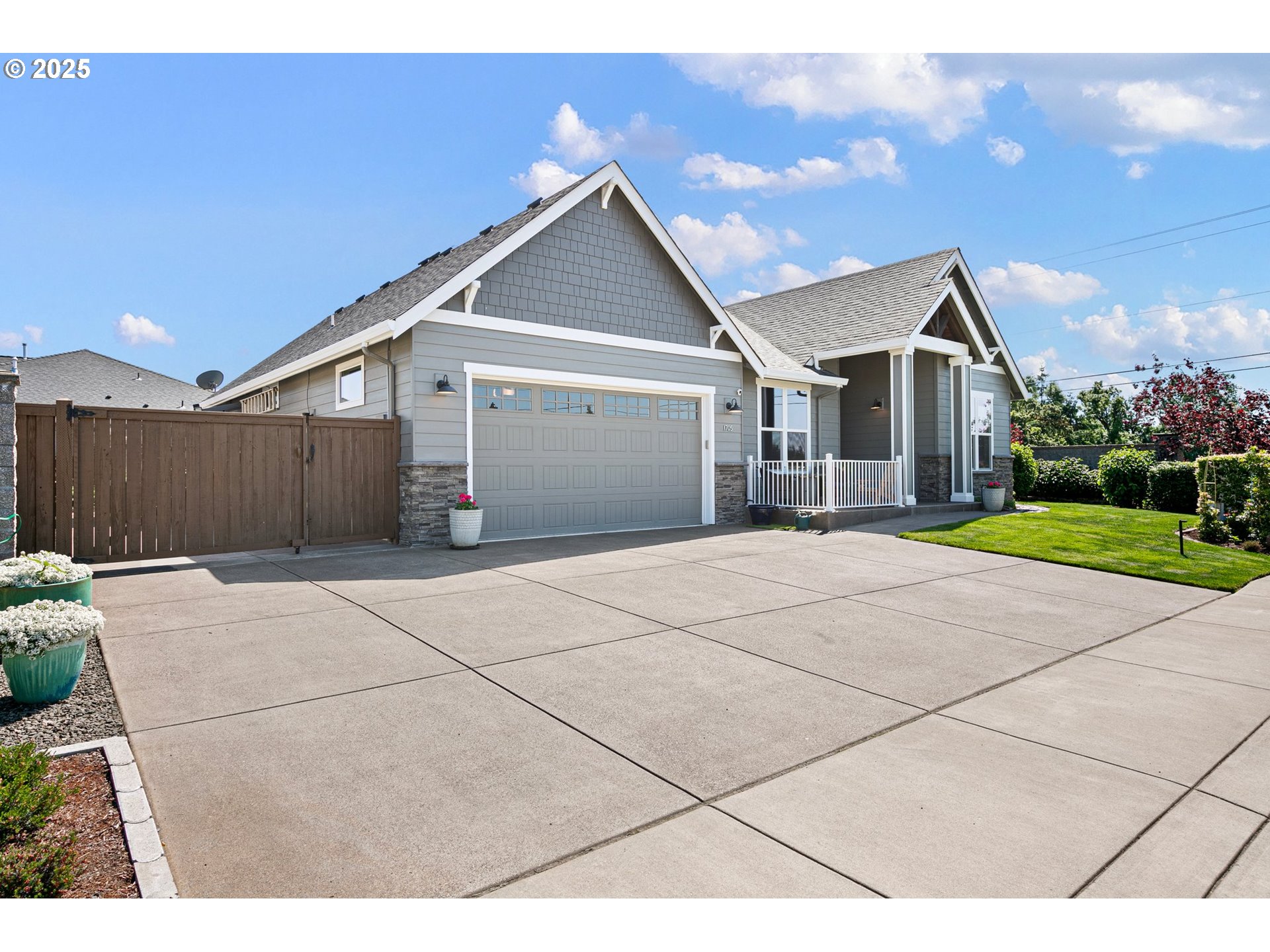1705 TREVINO RD