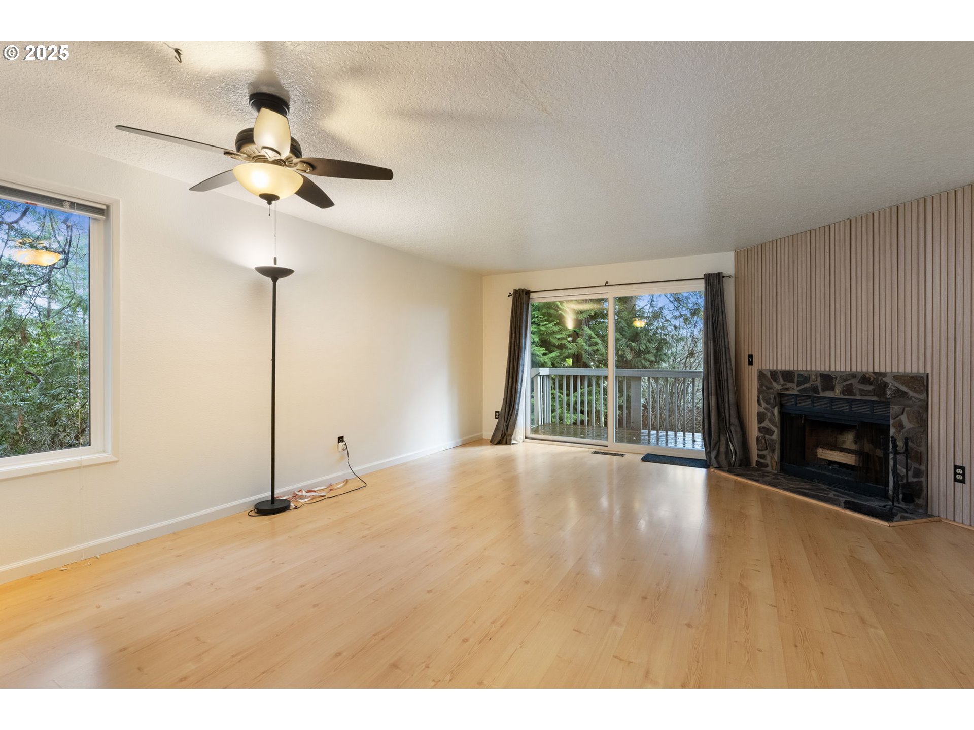 4880 SW SCHOLLS FERRY RD 32