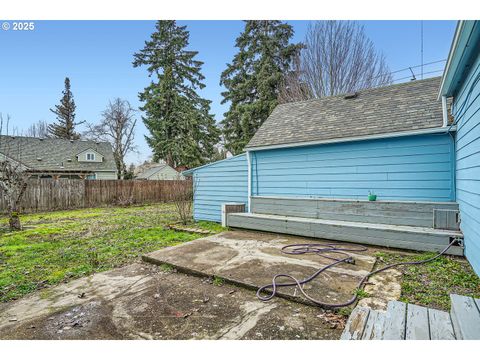 A home in Keizer