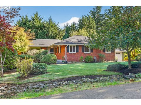 1620 SW MAPLECREST DR Portland OR 97219