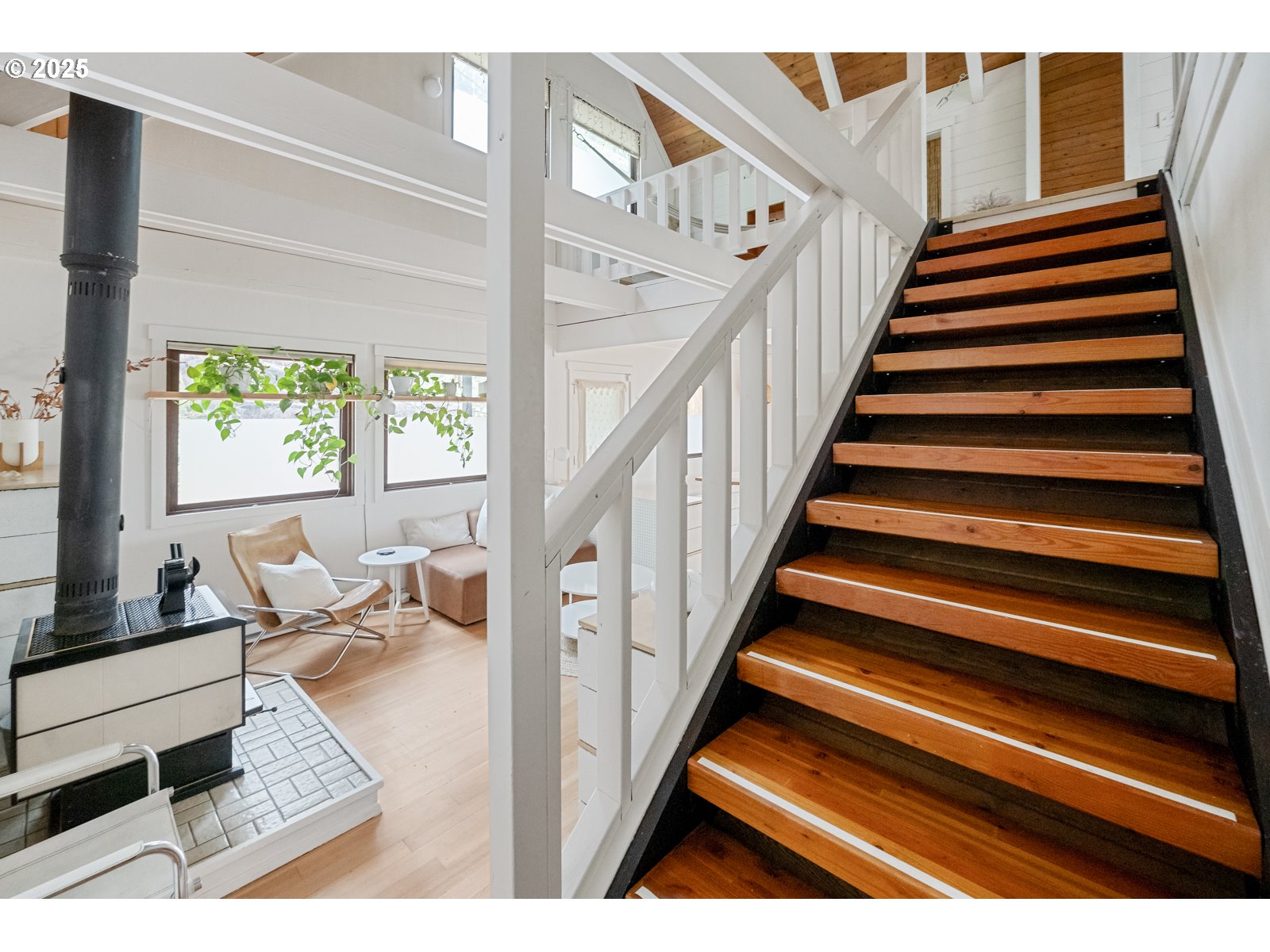 425 SE RED ELDER DR