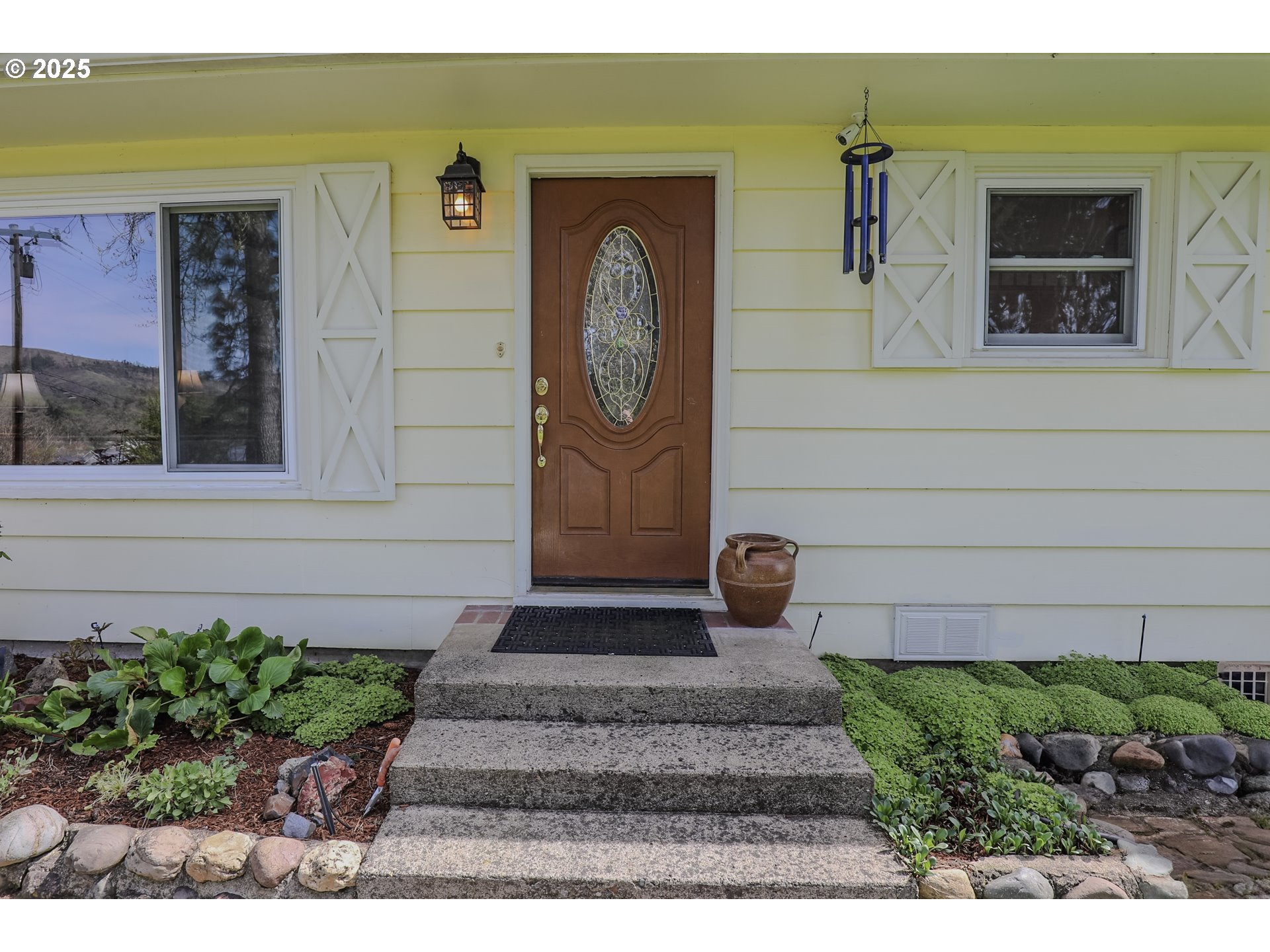 383 LITTLE VALLEY RD