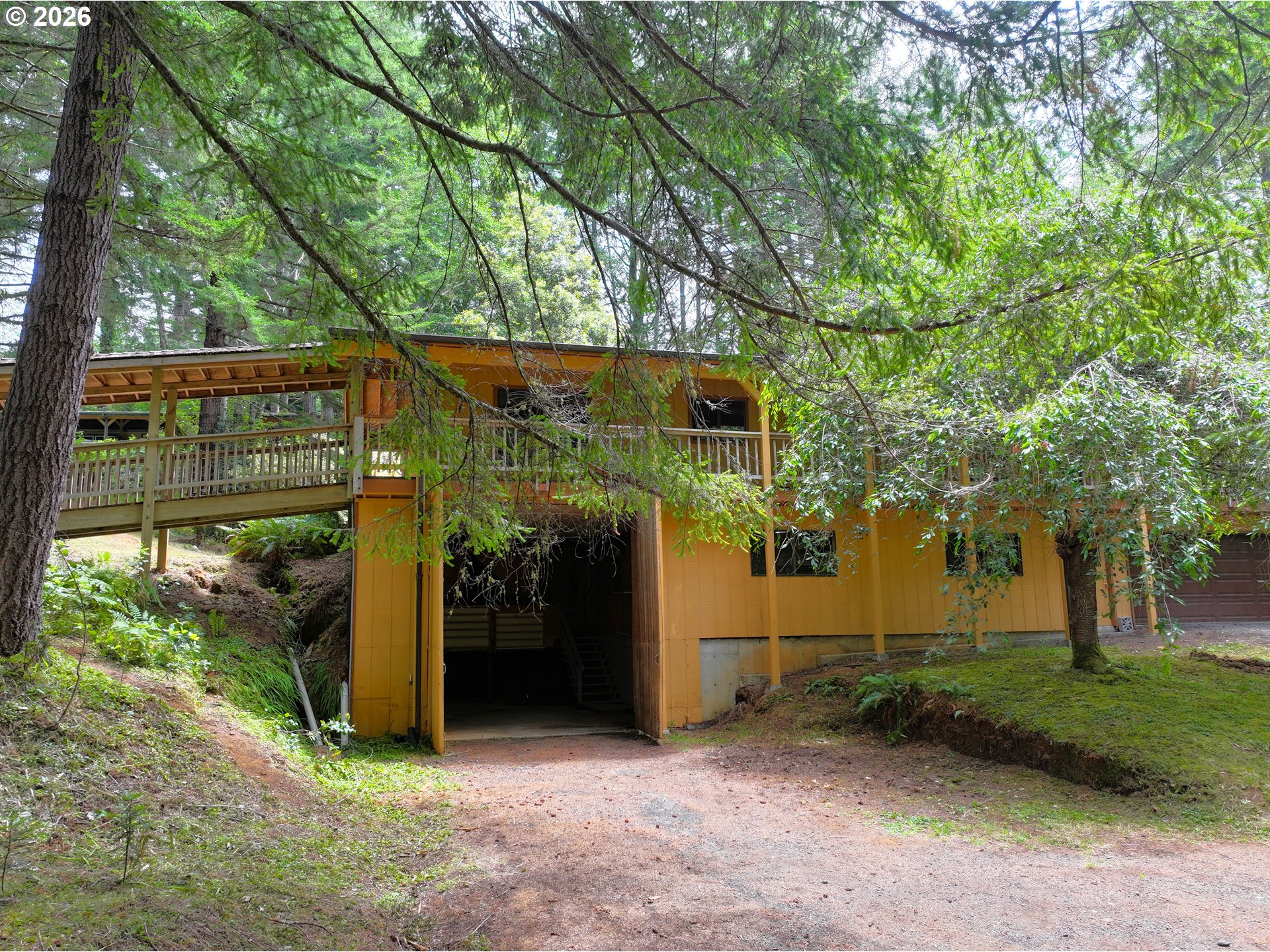 19133 SUNRISE LN