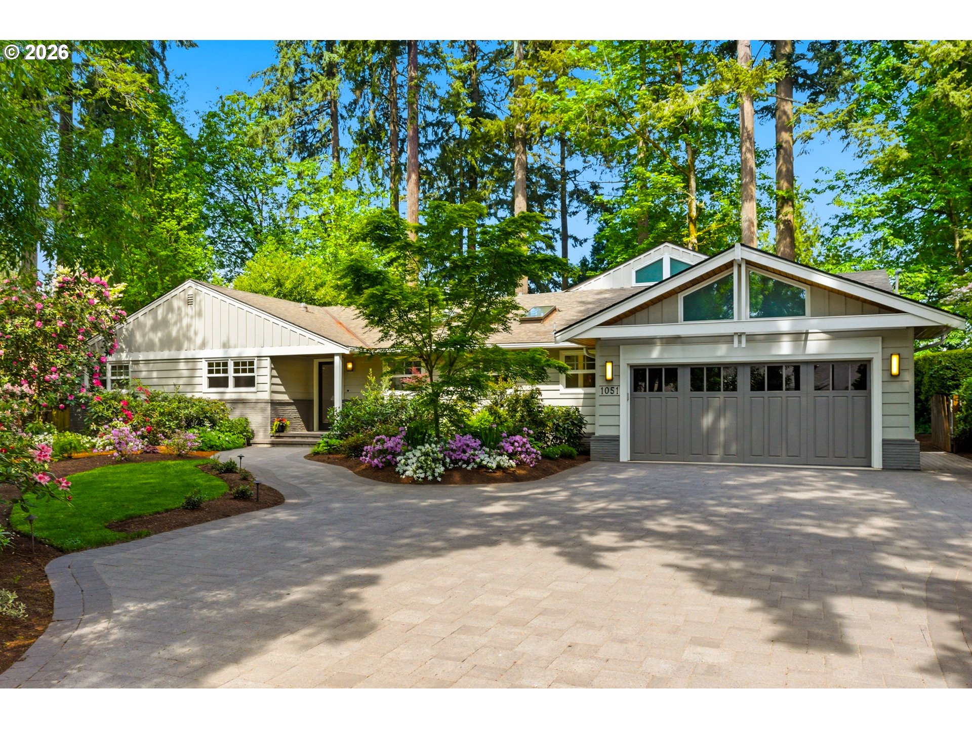 1051 SUNNINGDALE RD