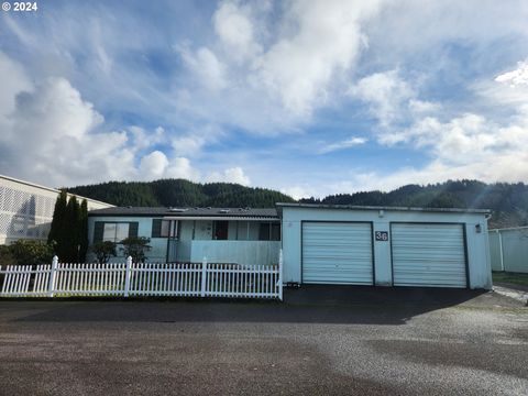 A home in Reedsport