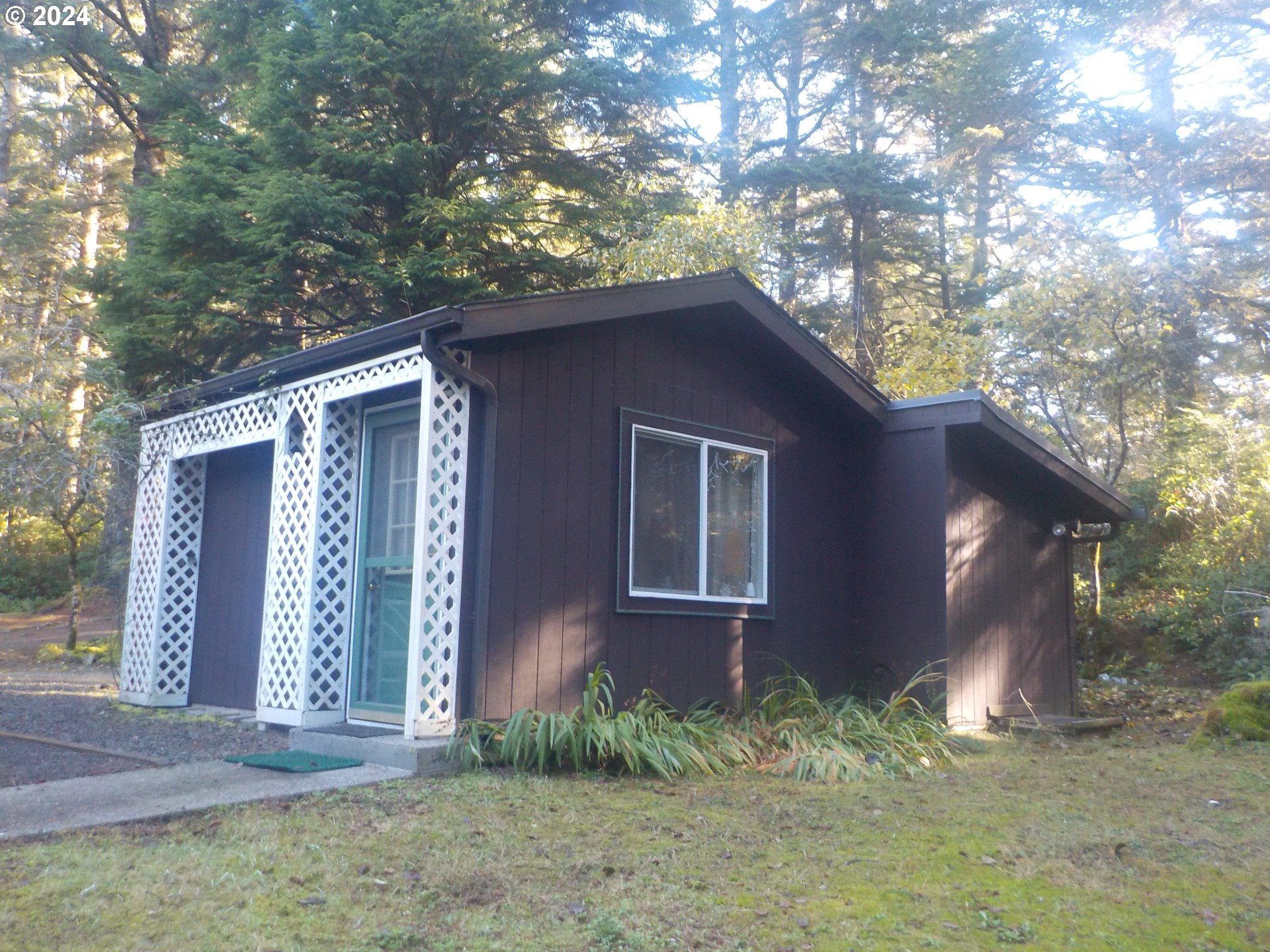 4640 MITCHELL LOOP RD
