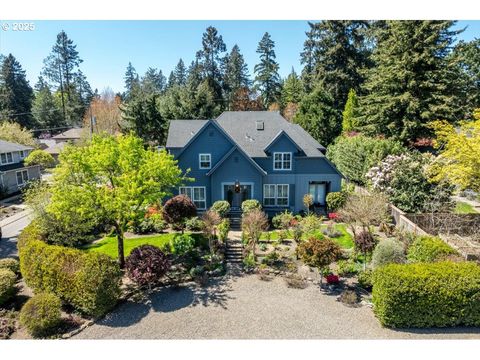 725 E AVE Lake Oswego OR 97034