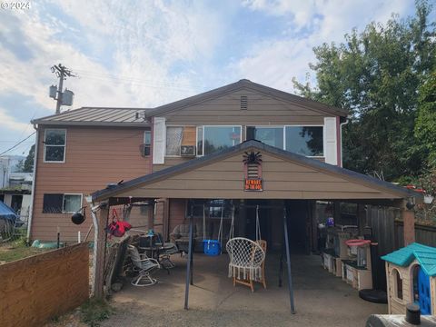 A home in Sutherlin