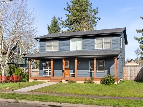 330 W DARTMOUTH ST Gladstone OR 97027