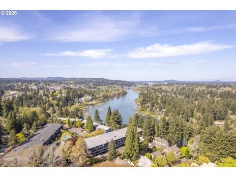 200 BURNHAM RD 311 Lake Oswego OR 97034