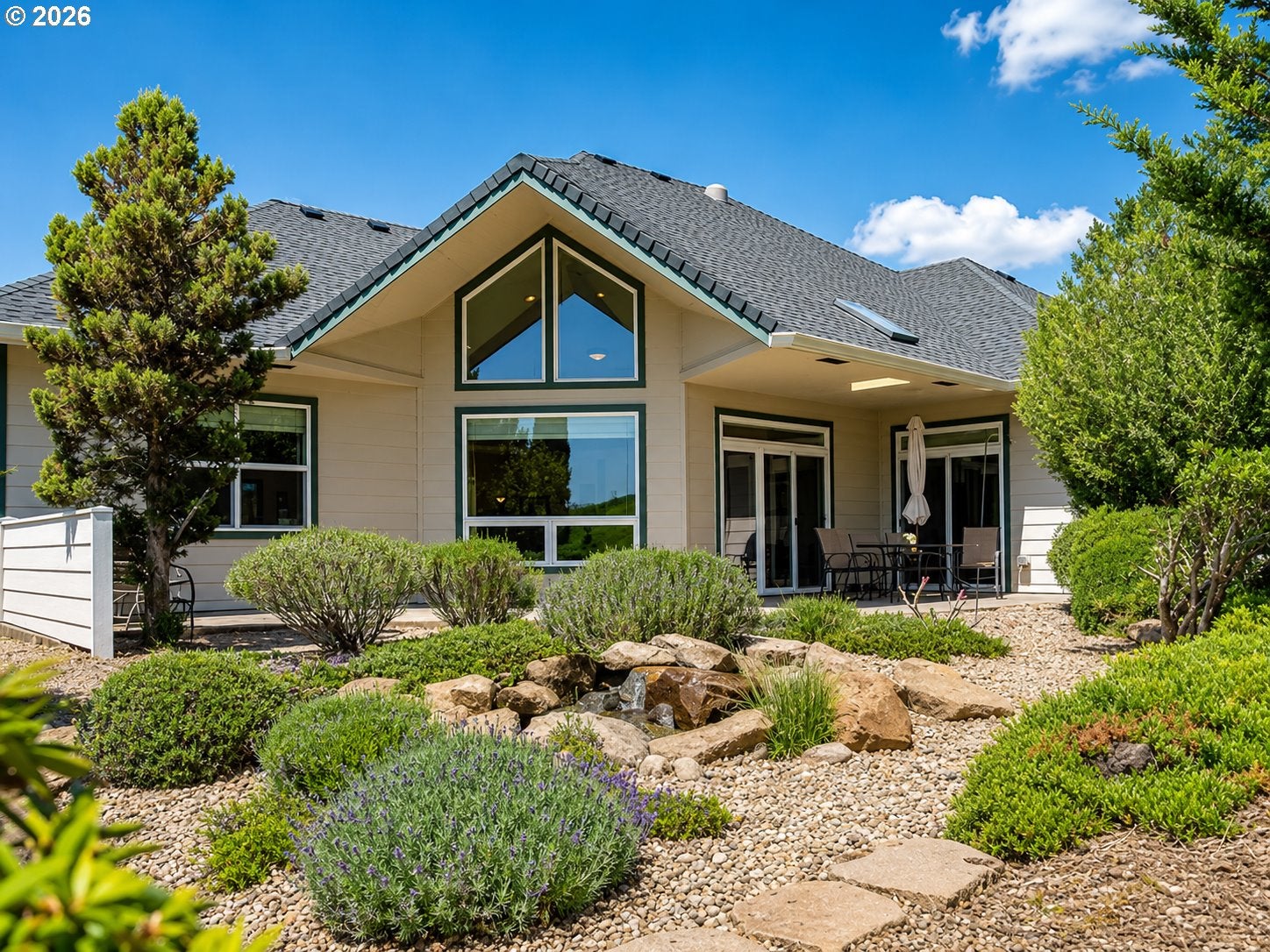 2148 WILLOW LOOP