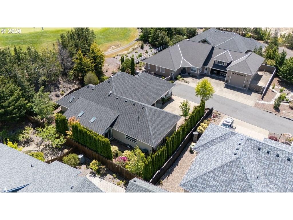 2148 WILLOW LOOP