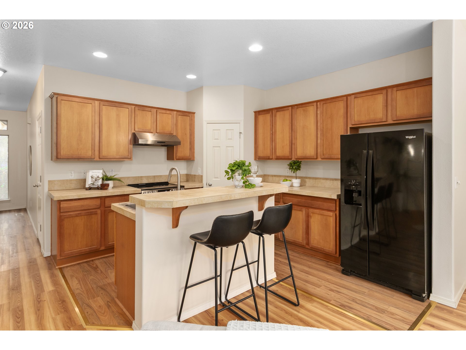 1436 NE ALEXANDRIA PL