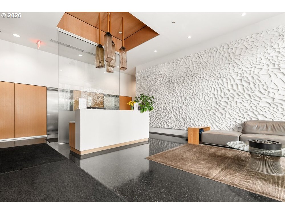 937 NW GLISAN ST 337