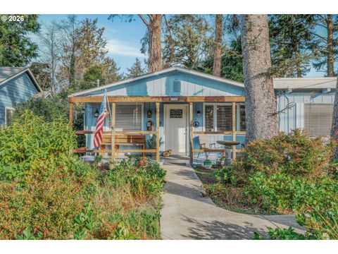 1705 NW 22ND ST Lincoln City OR 97367