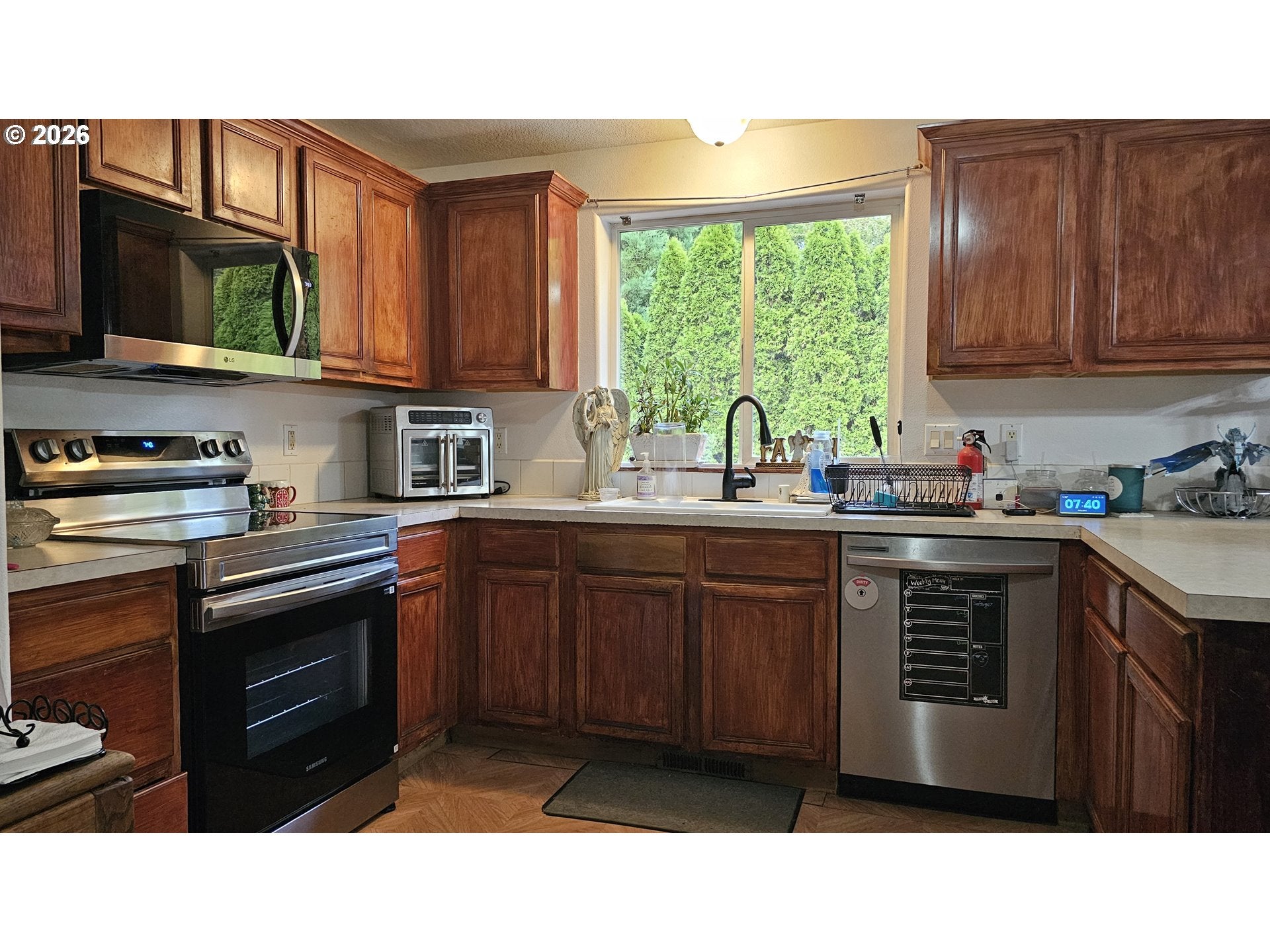 5213 NE 25TH PL