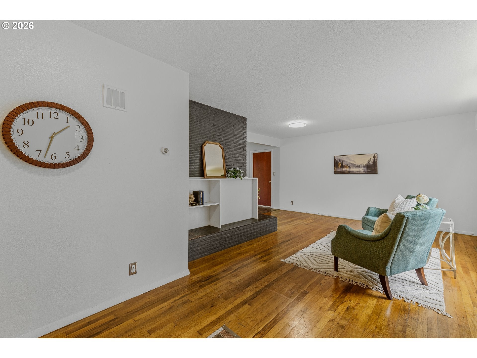 2764 COLUMBIA BLVD
