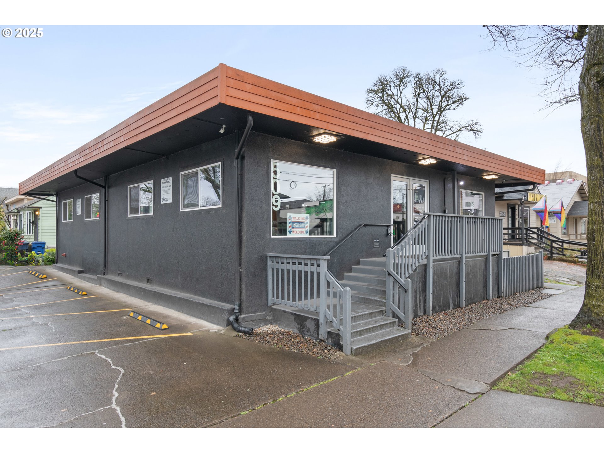 509 E 13TH AVE SE