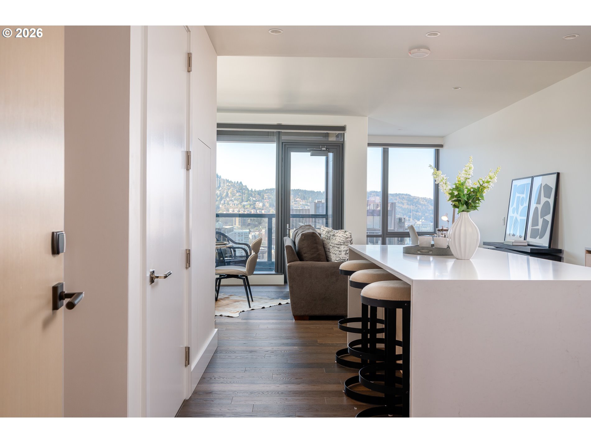 550 SW 10TH AVE 2303