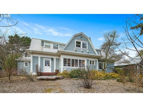 6533 SW 34TH AVE Portland OR 97239