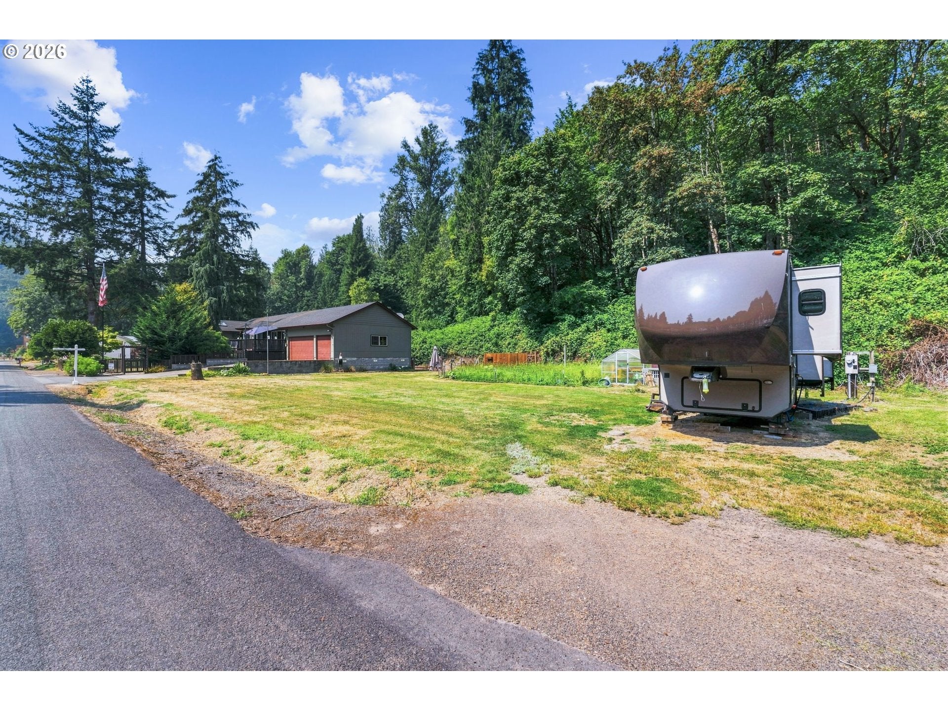 316 LAVERNE DR