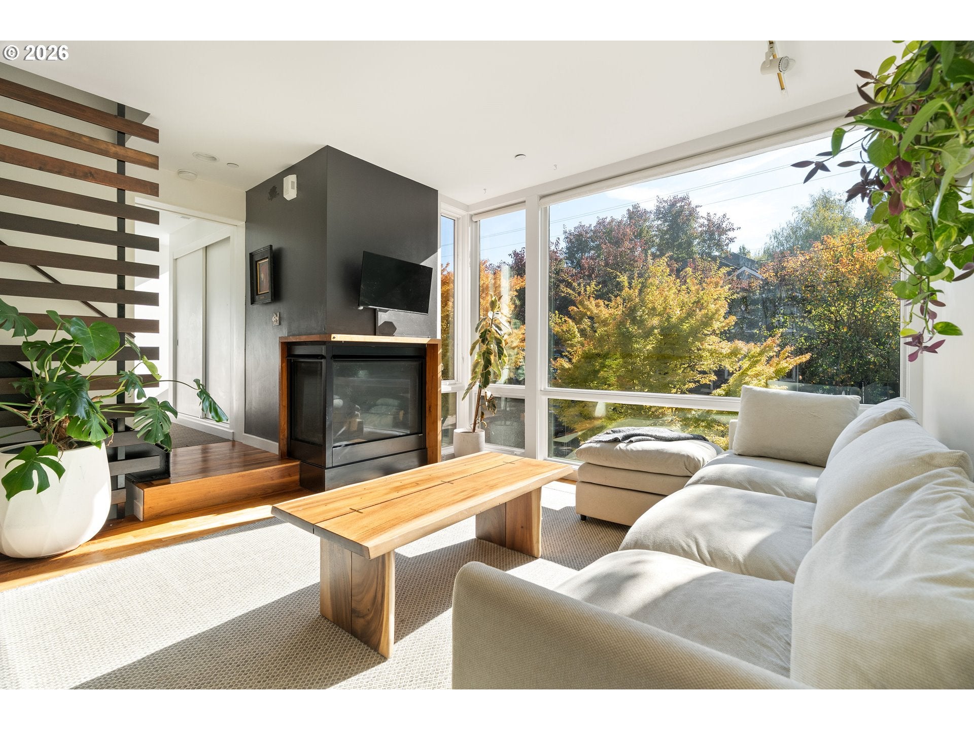 245 SW MEADE ST M2