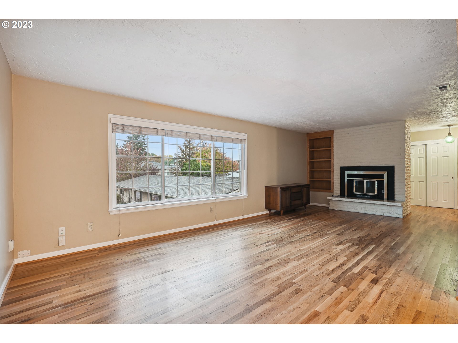 350 NE 61ST AVE