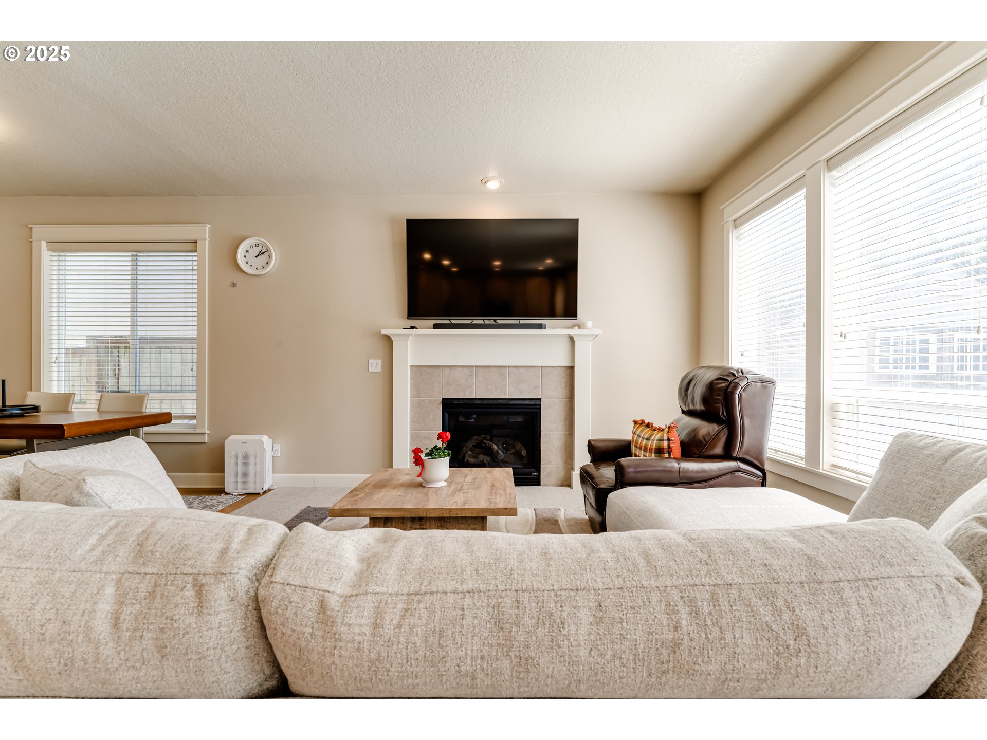 2542 BELLE TERRA DR