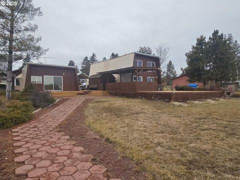 A home in Tygh Valley