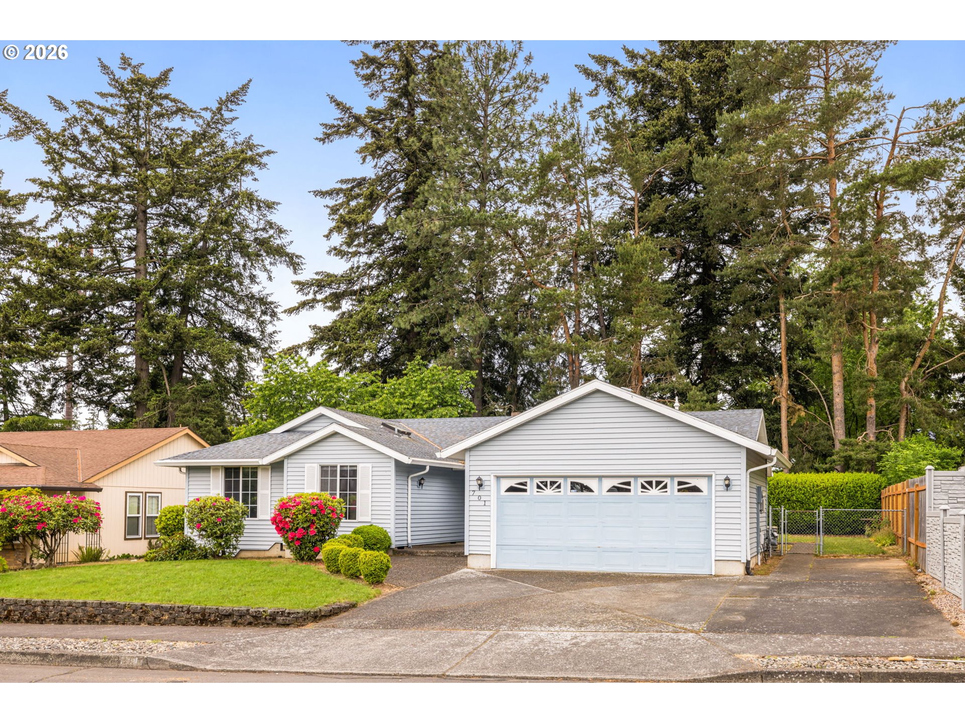 701 SW LINNEMAN CT