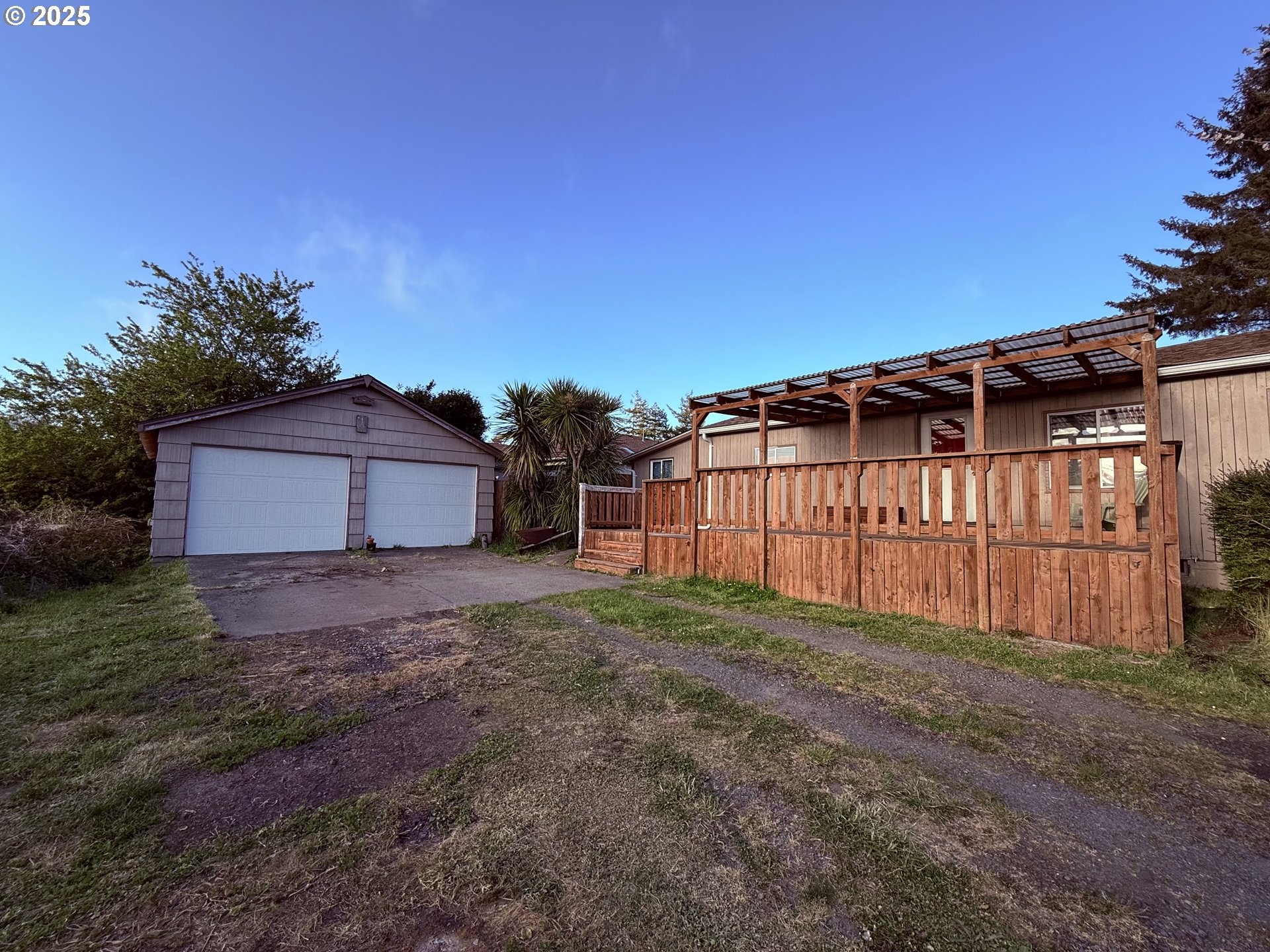 3450 VINE AVE